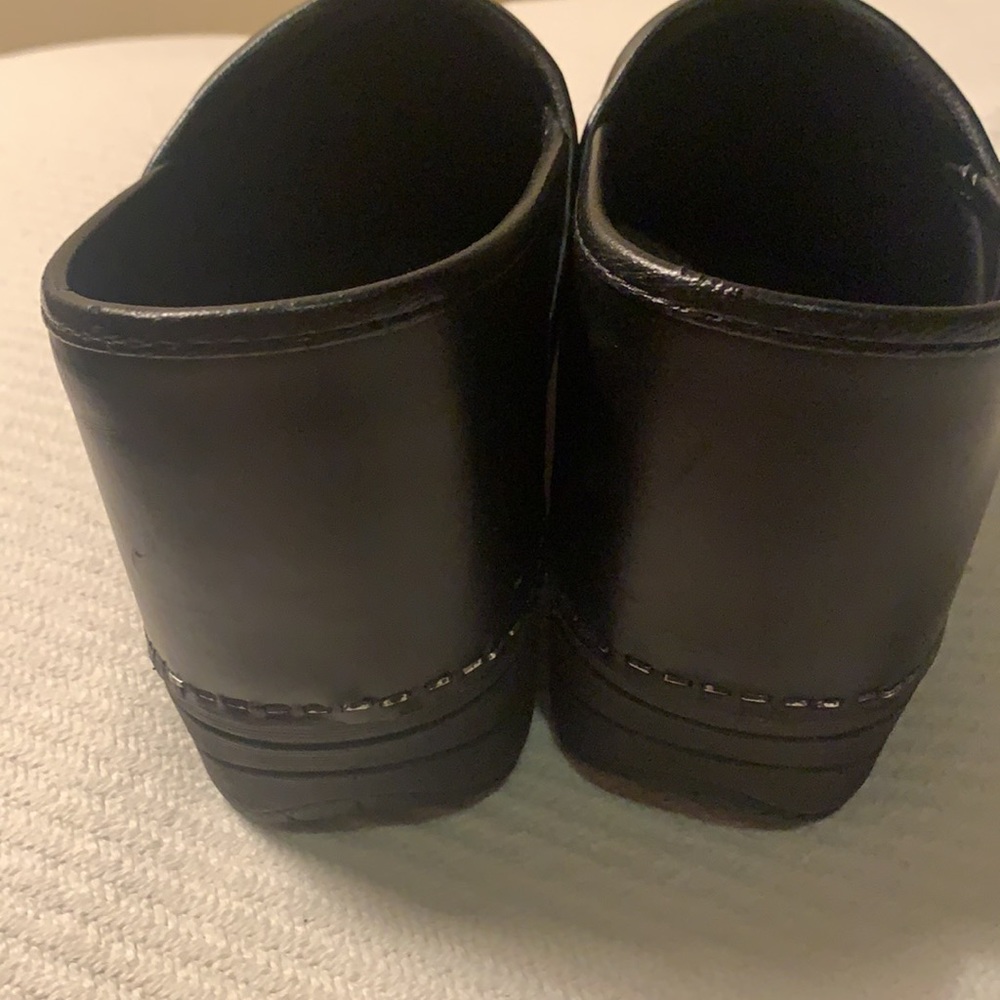 Dansko Classic Clog Size 40 In Euc! - image 4
